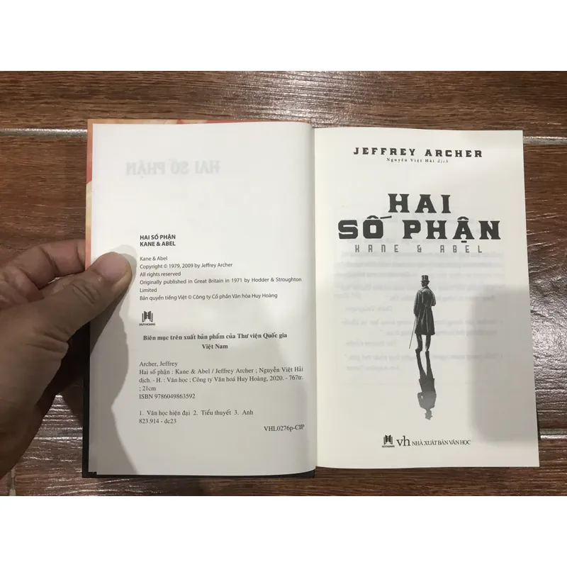 Hai số phận - Jeffrey Archer (c43) 722770