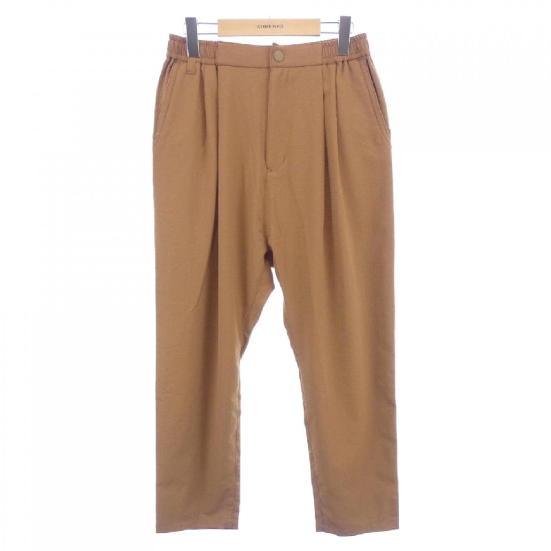 Quần WHITE MOUNTAINEERING - Hàng hiệu Authentic 900403