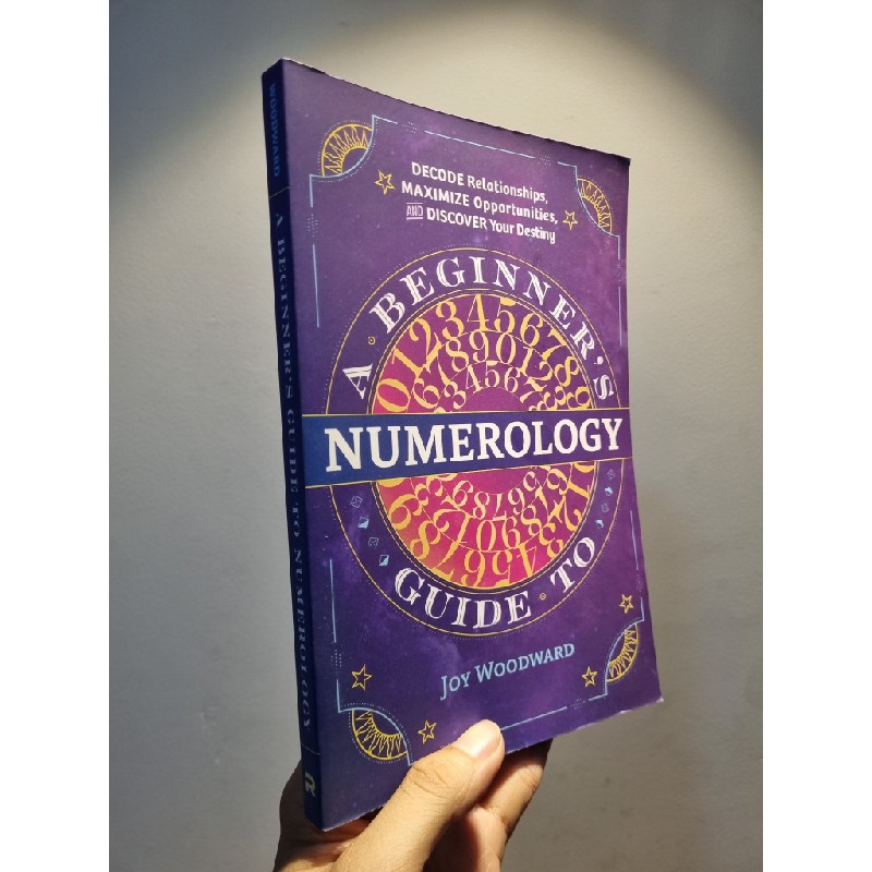 A BEGINNER'S GUIDE TO NUMEROLOGY - Joy Woodward 186147