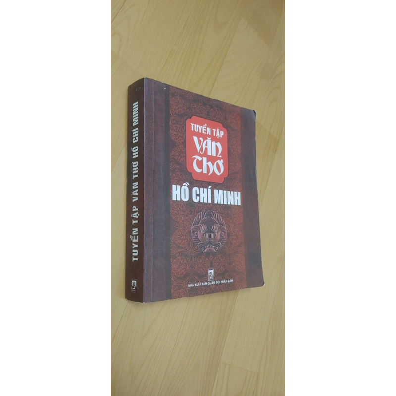 TUYỂN TẬP VĂN THƠ Hồ CHÍ MINH  522310