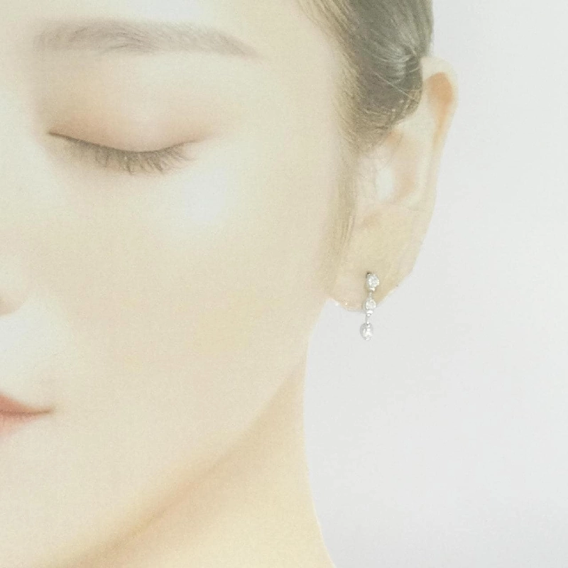 K18WG Bông tai kim cương 0.40CT - Hàng hiệu Chính hãng 869101