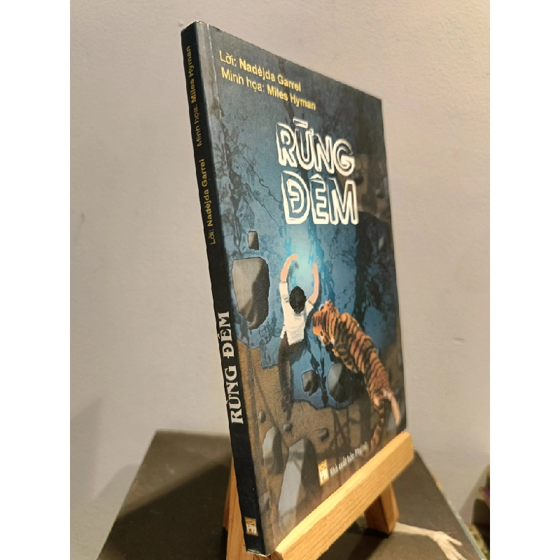 Rừng đêm - Nadèjda Garrel & Miles Hyman (Vũ Thi dịch) 460212