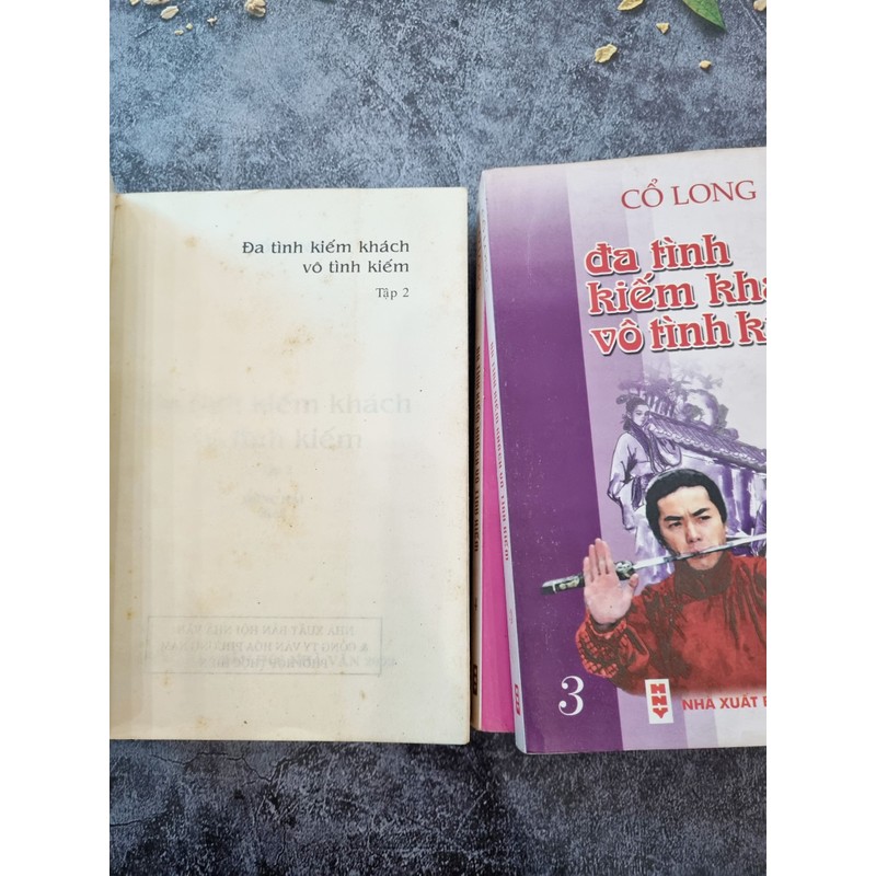 Đa tình kiếm khách vô tình kiếm 183919