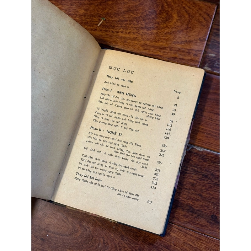 Anh Hùng Và Nghệ Sĩ 528267