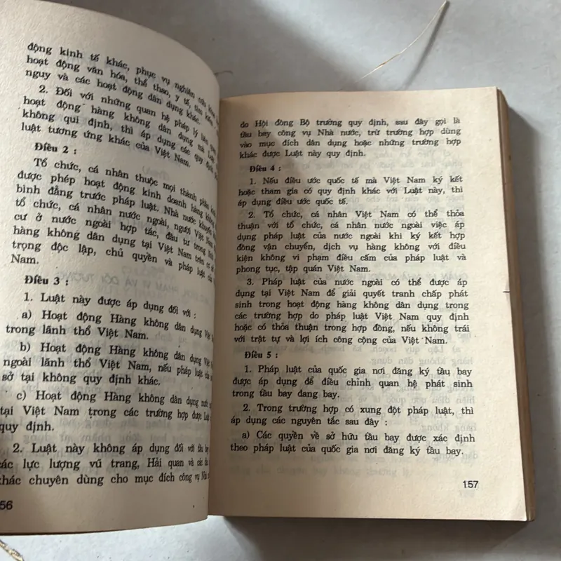 Các nhà doanh nghiệp cần biết về xuất nhập khẩu (2 cuốn) 739391