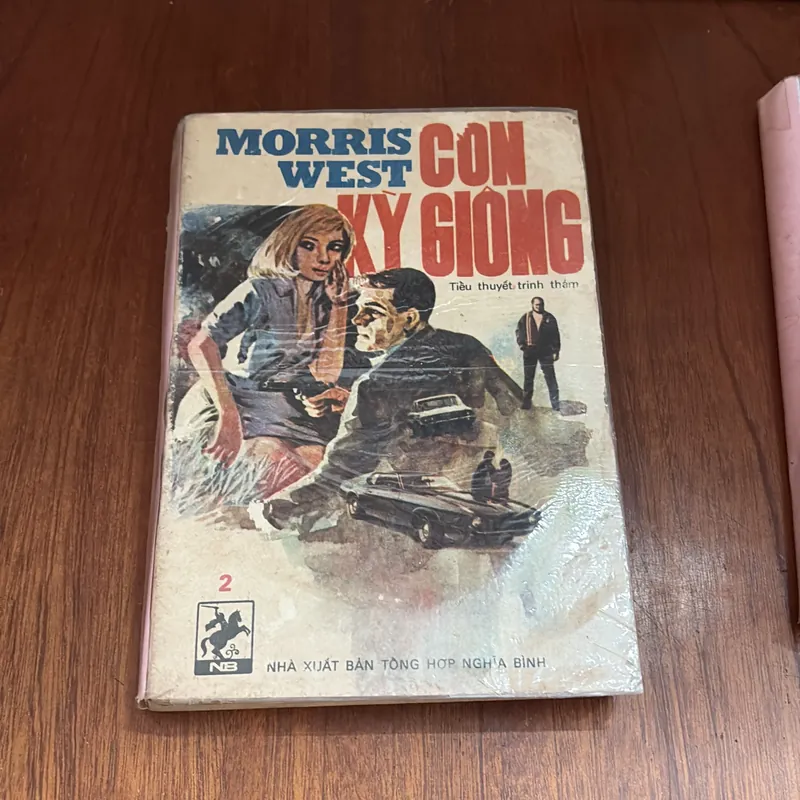 II Sách Xưa, Tiểu Thuyết Trinh Thám: Con Kỳ Nhông - MORRIS WEST - 1988 590495