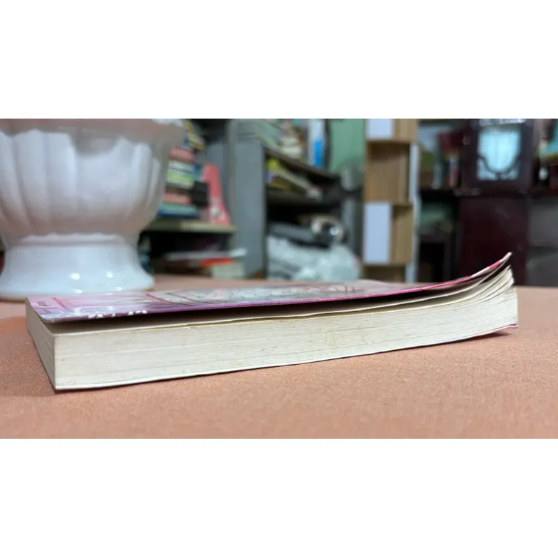 Thế giới của hắn là một màu hồng 🌊 673927