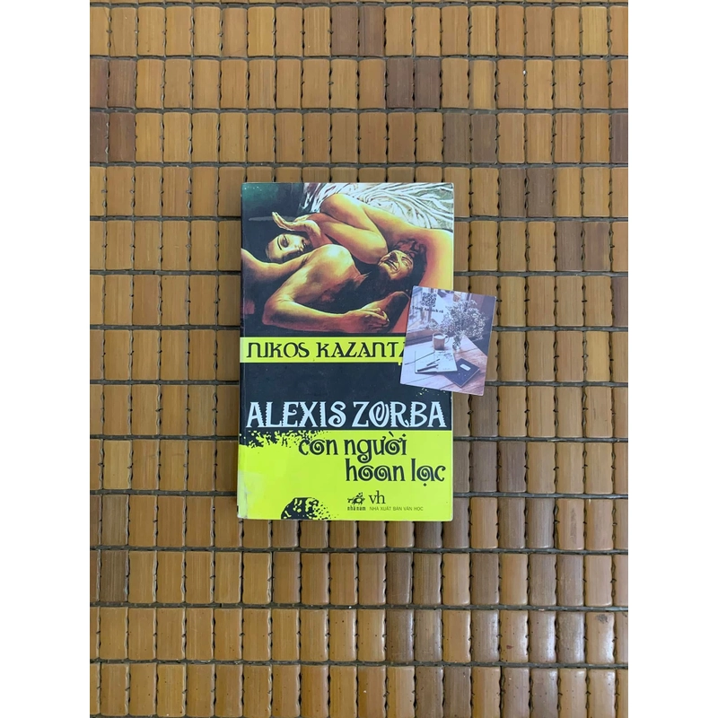 Con người hoan lạc Nikos 455823