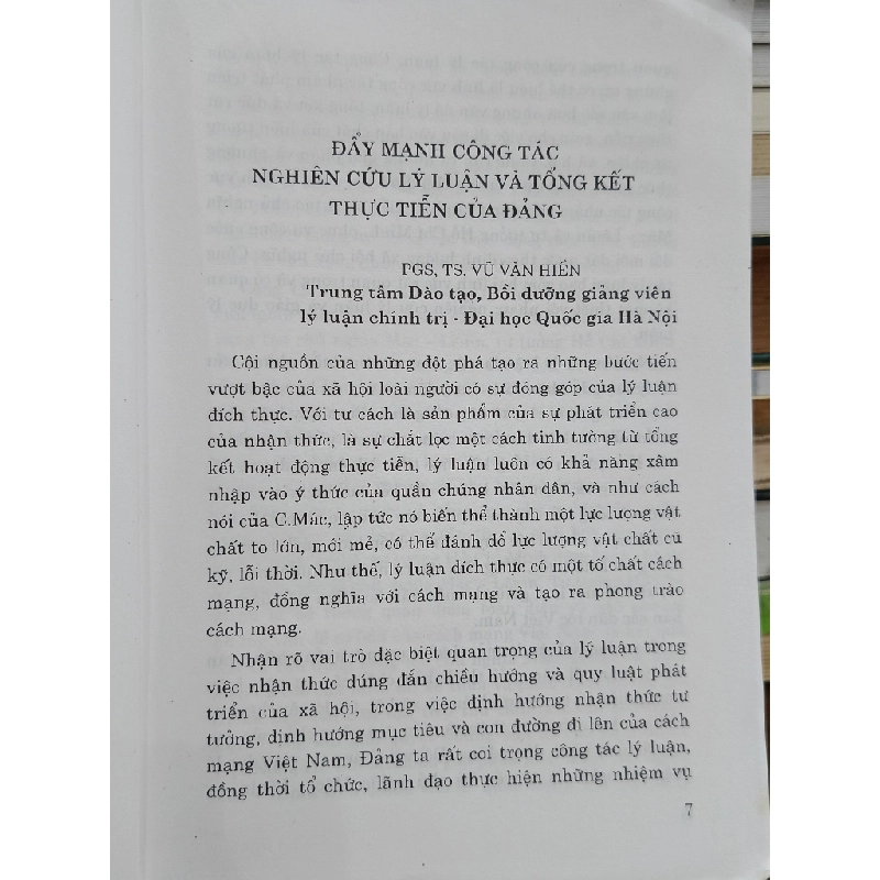 Đổi mới ở Việt Nam: Tiến trình, thành tựu và kinh nghiệm - PGS, TS. Vũ Văn Hiền & TS. Đinh Xuân Lý 476496