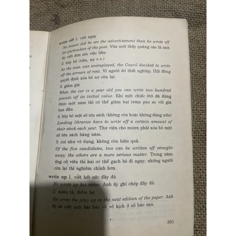 Động từ thành ngữ ANH- VIỆT ENGLISH • VIETNAMESE YERBAL IDIONA 747209