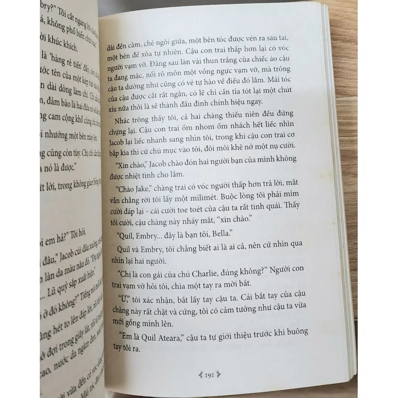 Stephanie Meyer - Chạng vạng, Trăng non, Nhật thực, Hừng đông 703822