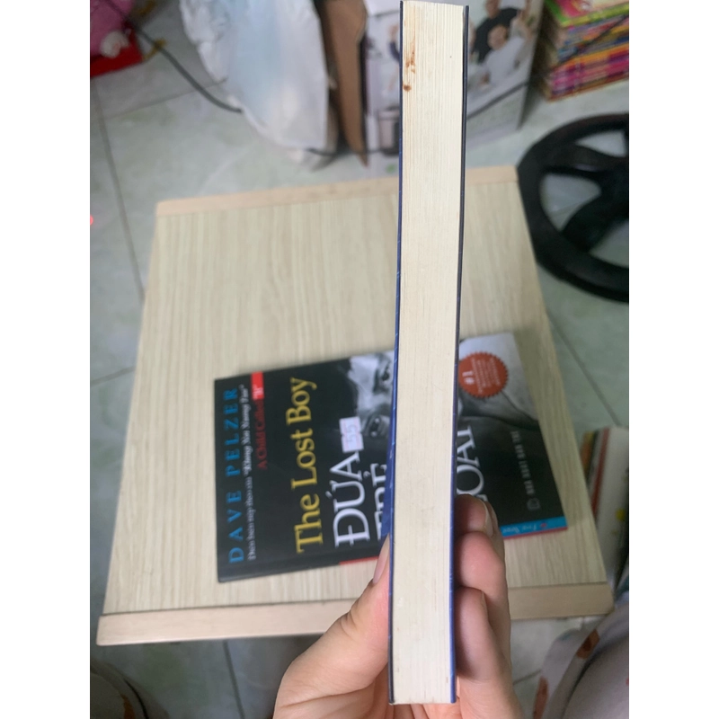 Sách Đám trẻ ở đại dương đen 523161