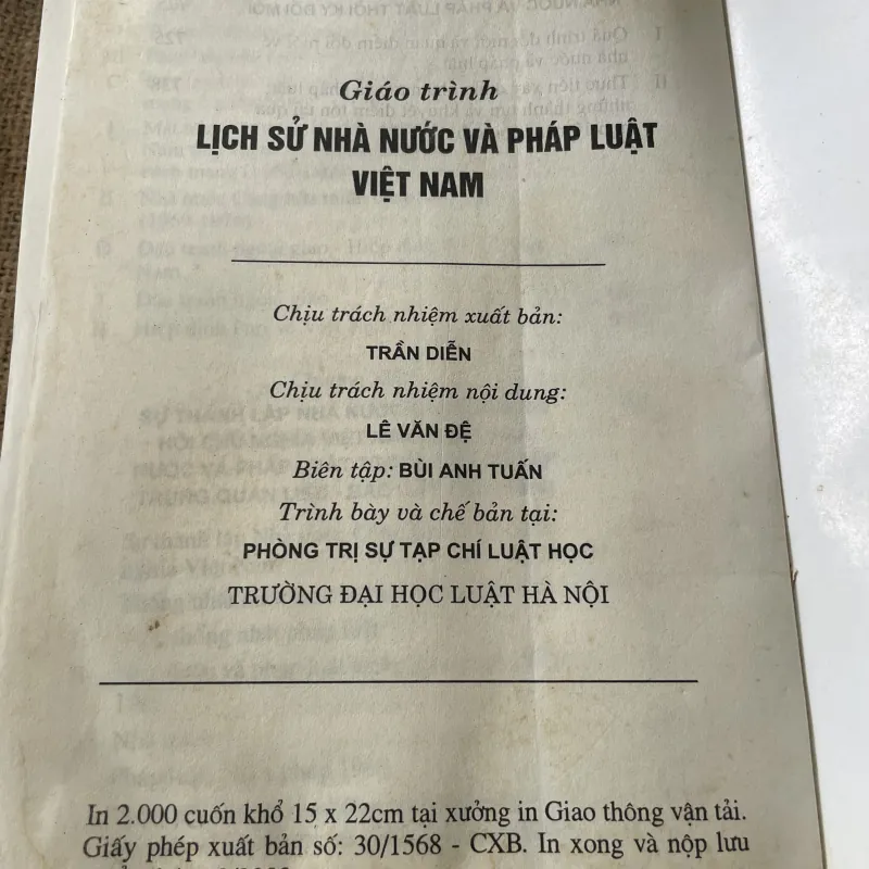 Lịch sử nhà nước và pháp luật Việt Nam , khổ lớn,  795814