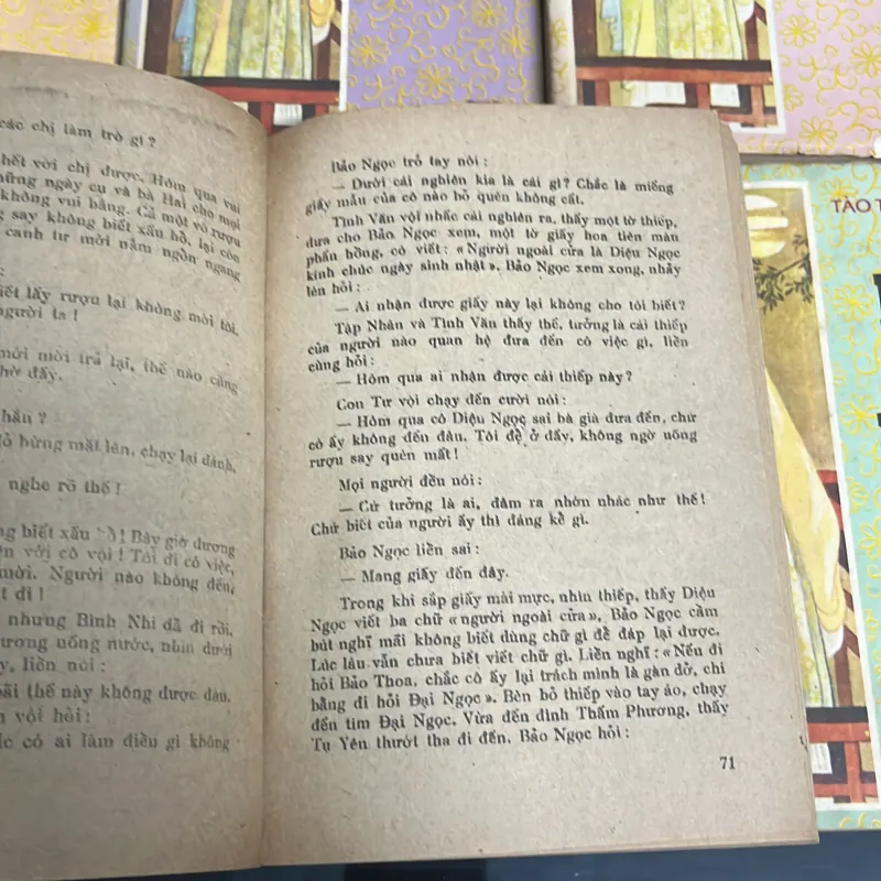 Bộ tiểu thuyết Hồng Lâu Mộng 1006085