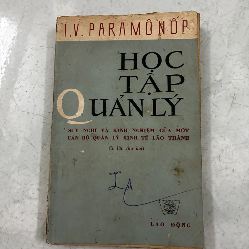 Học tập quản lý - 1978s 1019375