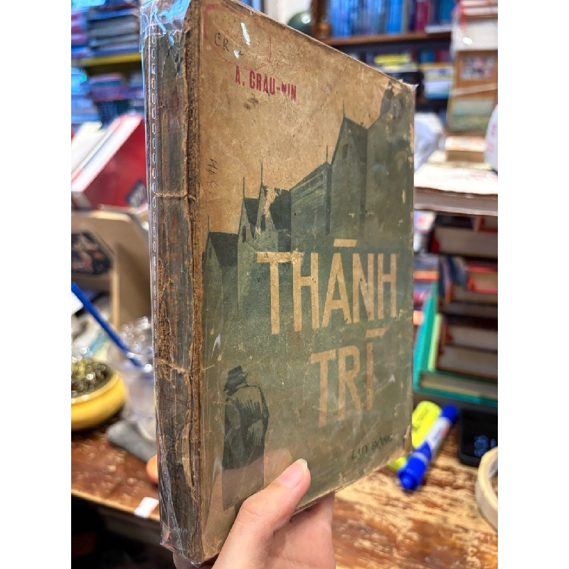 Thành trì - A. Grâu-nin 124136