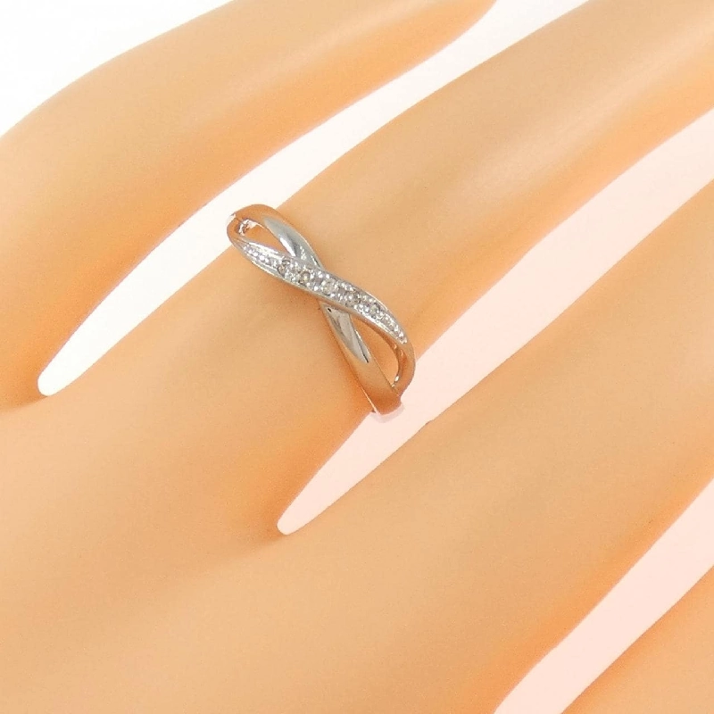 Nhẫn kim cương PT900 0.02CT 670897