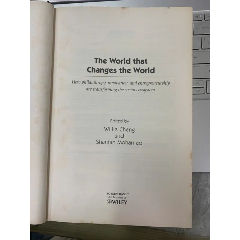 THE WORLD THAT CHANGES THE WORLD (THẾ GIỚI THAY ĐỔI THẾ GIỚI) - CHENG & MOHAMED 656660