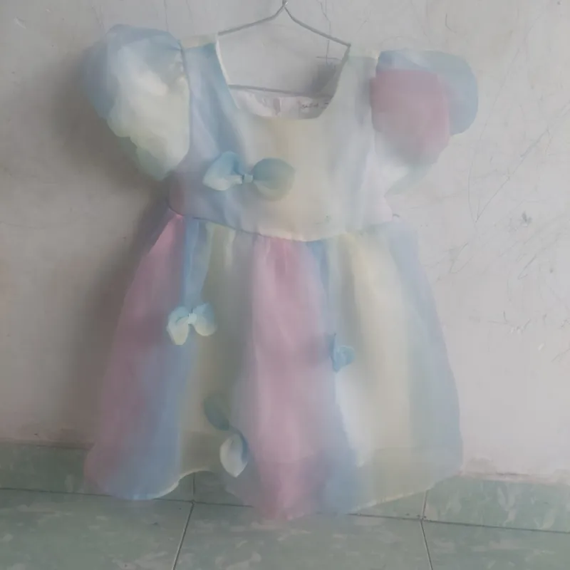 đầm bé gái 4 tuổi từ 13kg đến 15kg 929822