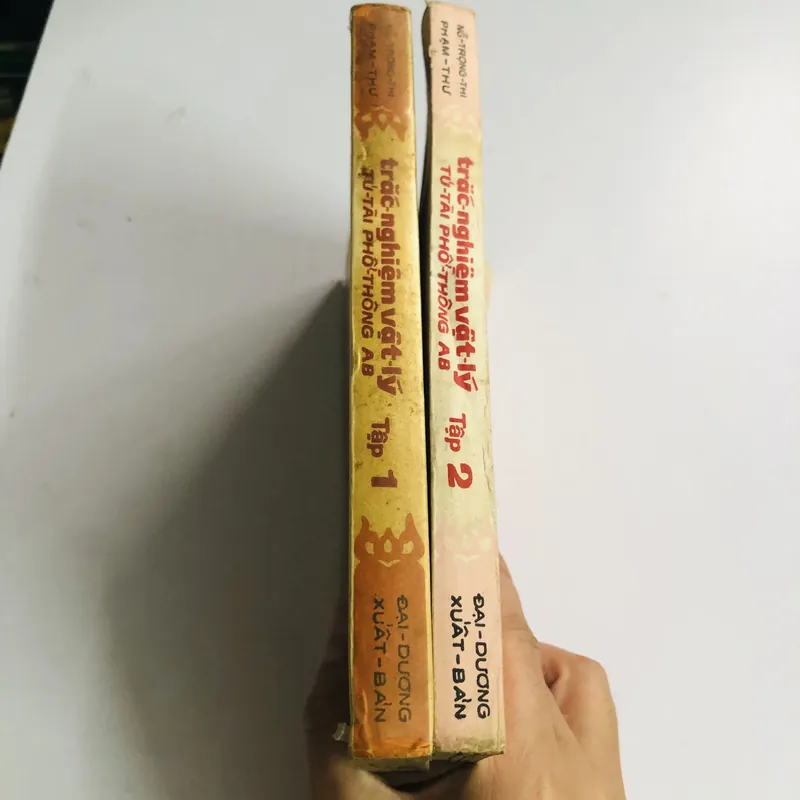 📚 BỘ 2 TẬP TRẮC NGHIỆM VẬT – LÝ 571057
