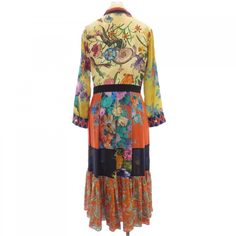 Gucci GUCCI 493518 ZJQ12 Đầm 649643