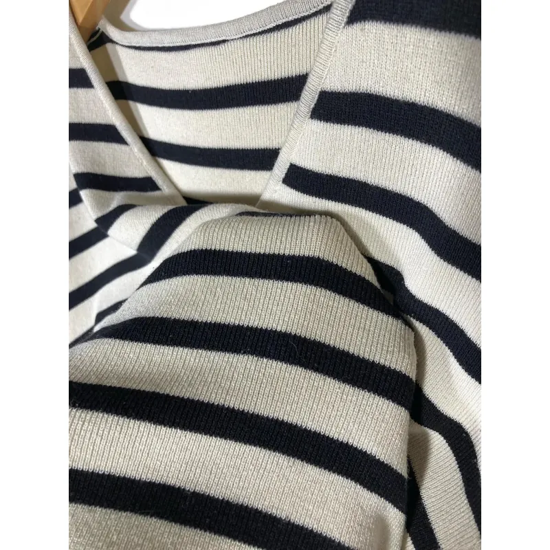 Áo Mongtoghi Kẻ Tay Hến Fit < 60Kg 799288