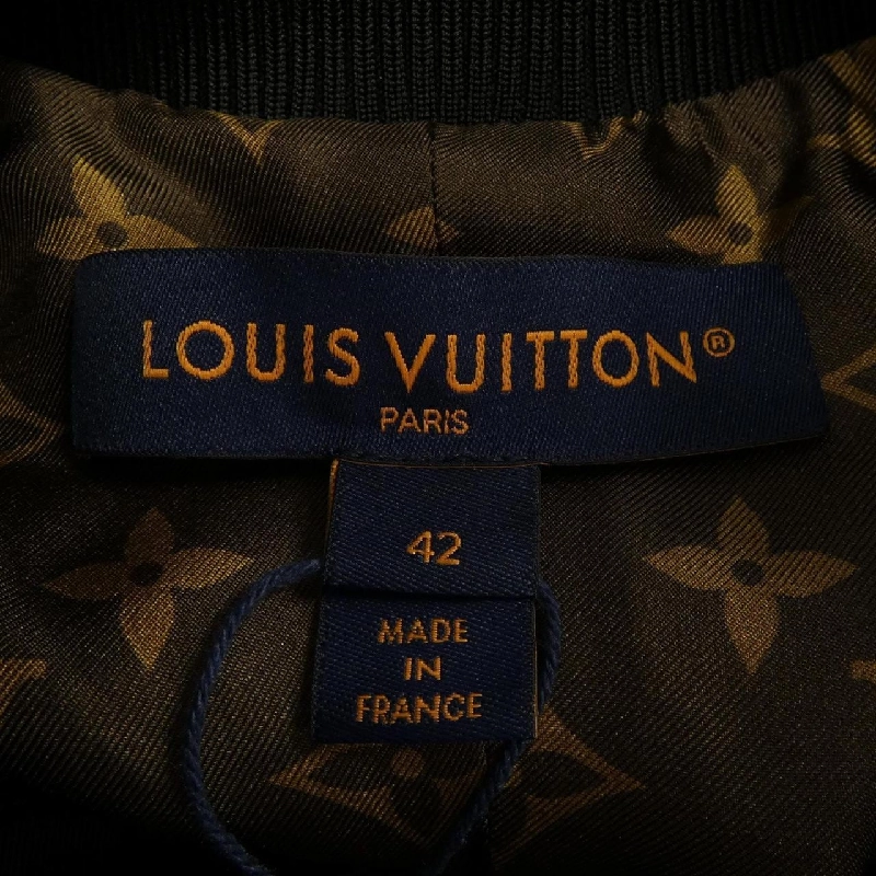 Áo khoác LOUIS VUITTON FQVE67KEZ 633358