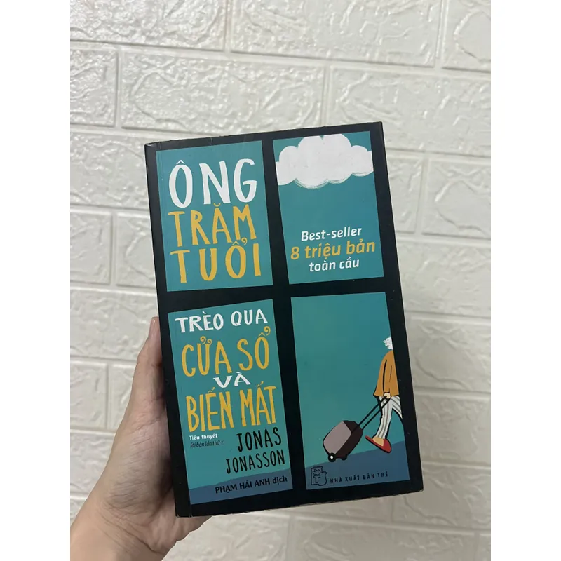 Ông trăm tuổi trèo qua cửa sổ và biến mất  706770