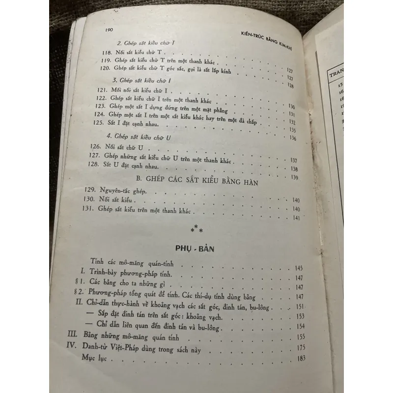 Kiến trúc bằng kim khí- 2 tập - khổ lớn- in trước 75  711869