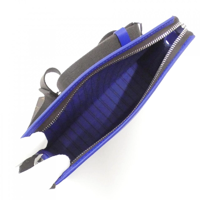 Túi đeo vai Louis Vuitton Monogram Macassar Gaston Wearable Wallet M12813 608589