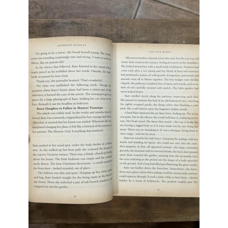 The Rain Queen - Katherine Scholes 731965