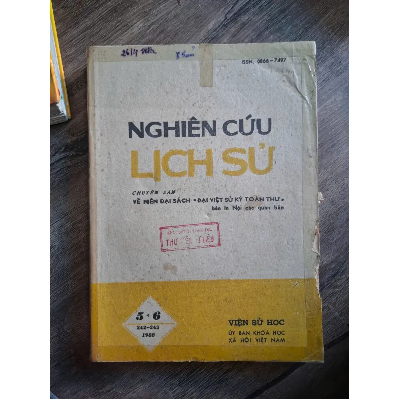 Nghiên Cứu Lịch Sử: Chuyên San Về Niên Đại Sách "Đại Việt Sử Ký Toàn Thư" 728920