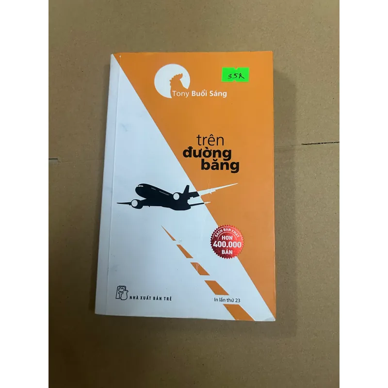 Trên đường băng 568938