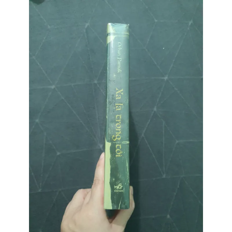 "Xa lạ trong tôi" (seal) - Orhan Pamuk (Nhã Nam) 752944