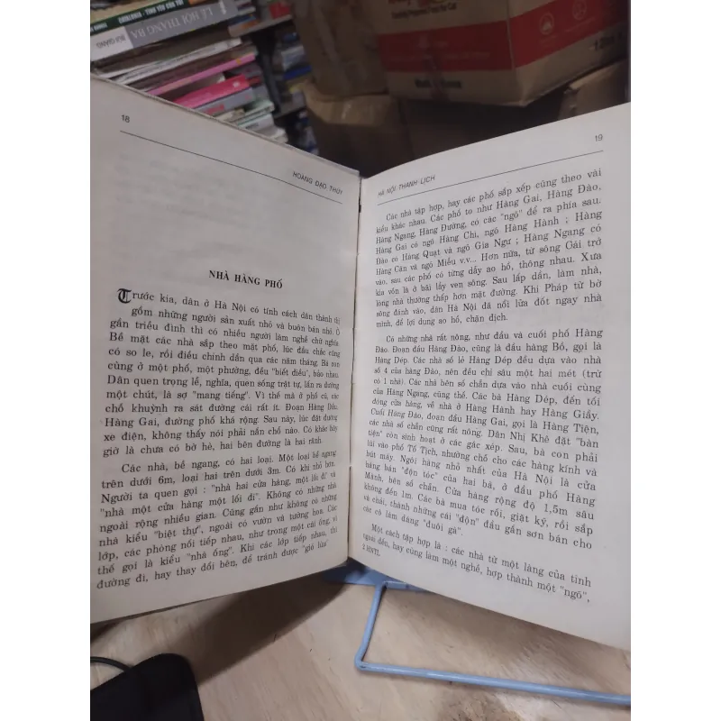 Sách: Hà Nội Thanh Lịch - TG: Hoàng Đạo Thuý (A2) 934896