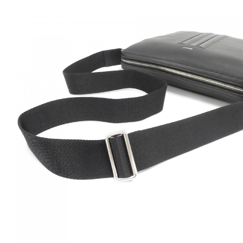 【Sản phẩm mới】Túi đeo vai MYTHOS CROSS của Bally 613812