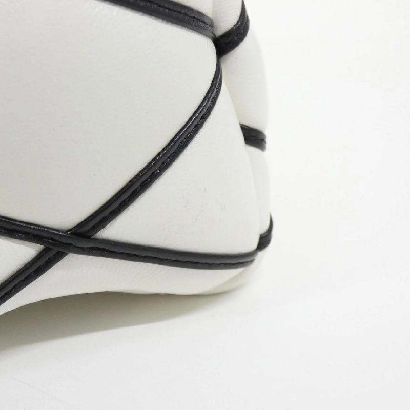 Túi đeo vai Louis Vuitton GO-14 MM M22890 609306