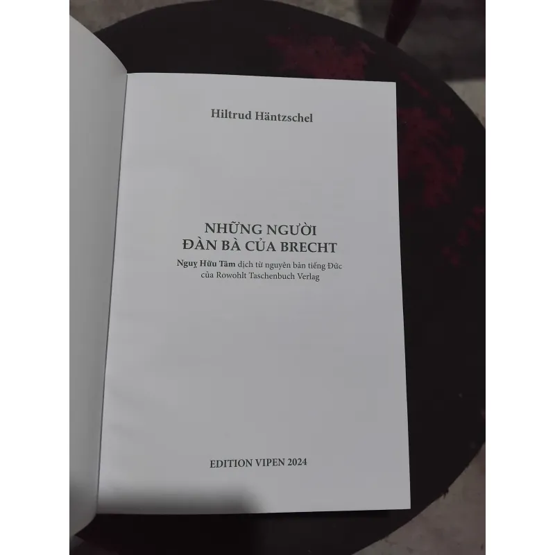 Những người đàn bà của Brecht  984669