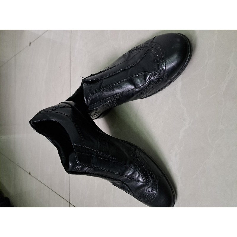 Bán giày Tây hiệu BOSS size 41, màu đen 95% bán 700k 13859