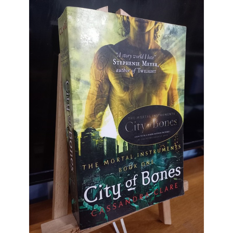 City of Bones By Cassandra Clare Mortal Instruments Series Book #1 192909