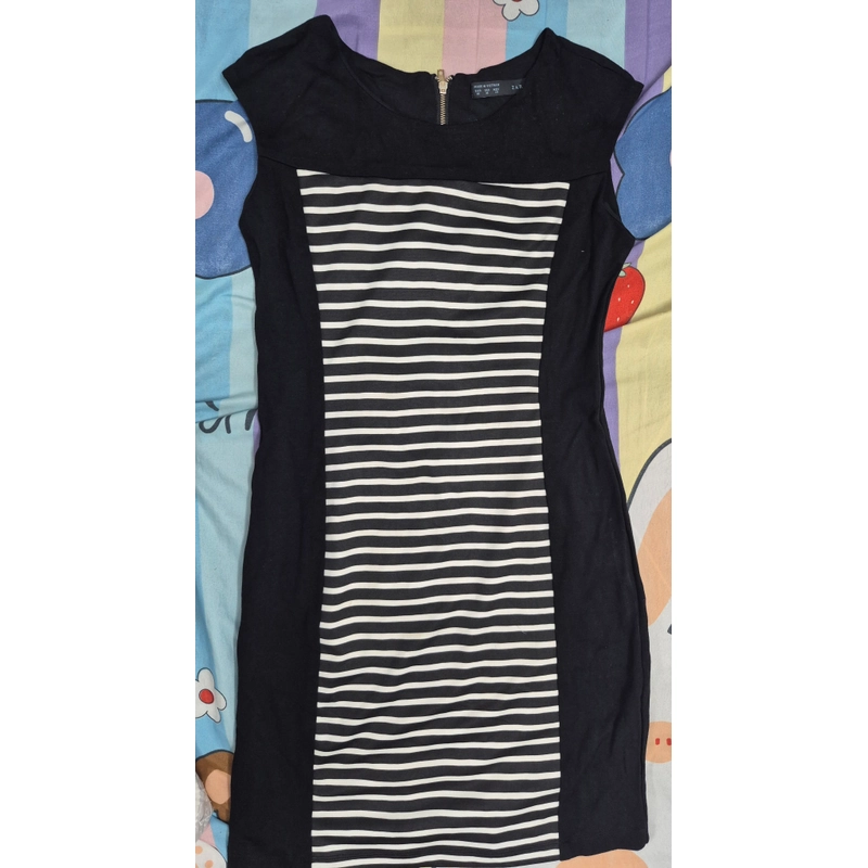 Váy ZARA dáng xuông, size M gần như mới 523422