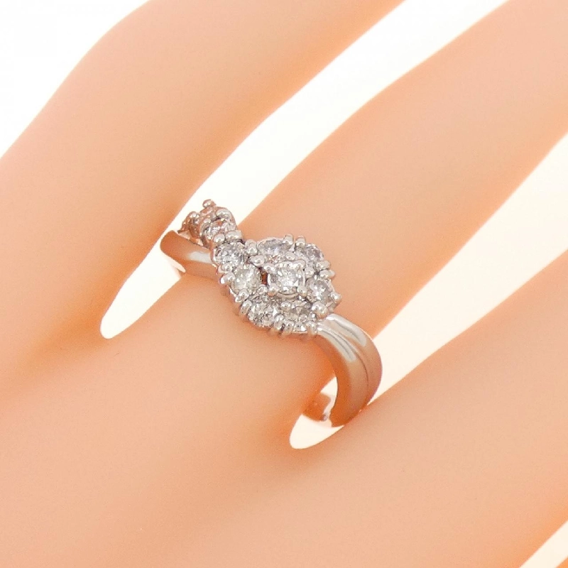 Nhẫn kim cương PT Flower 0.50CT 673359