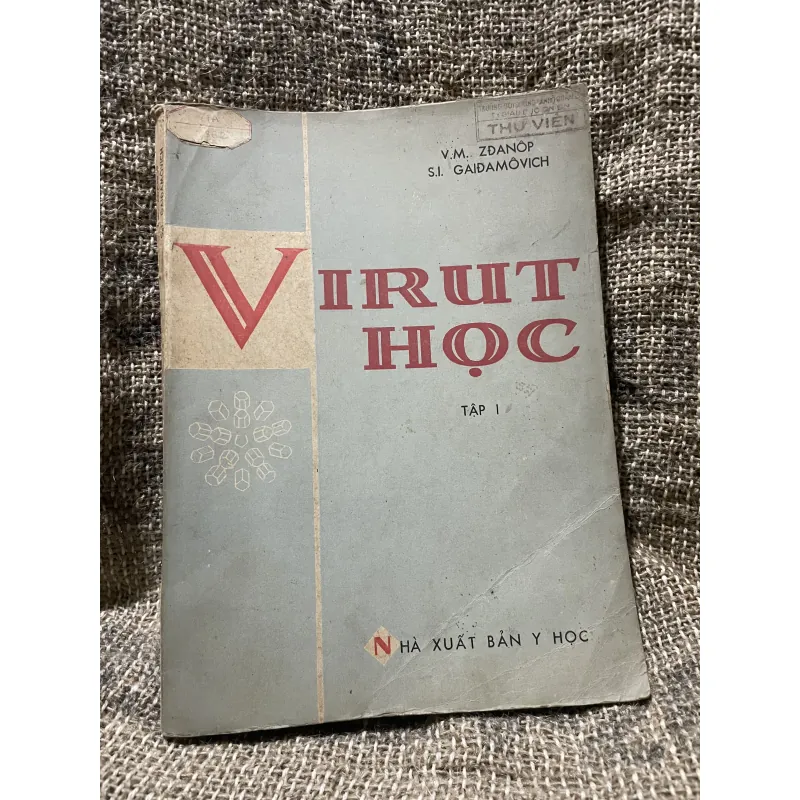 Virus (virut) học - sách dịch từ tiếng Nga - gần 250 trang khổ lớn  1018612