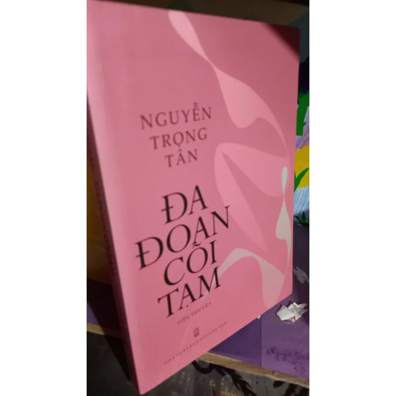 Đa đoan cõi tạm 1010343