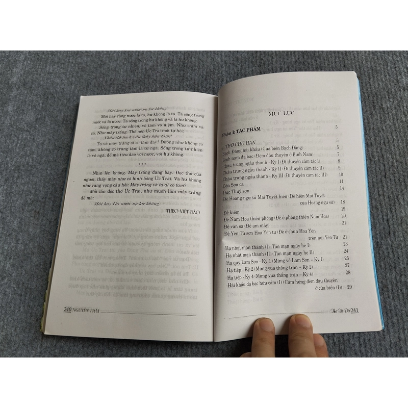 NGUYỄN TRÃI: THƠ VÀ ĐỜI 552793