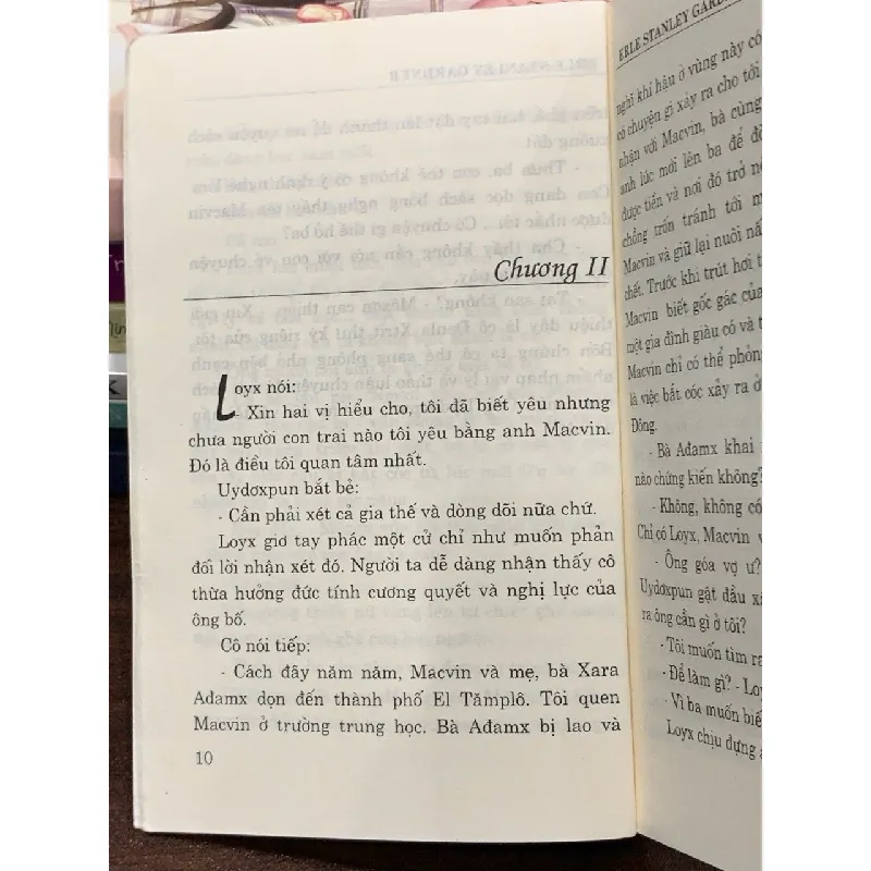 Mười tám năm sau hay con vịt chết chìm – Erle Stanley Gardner 560446