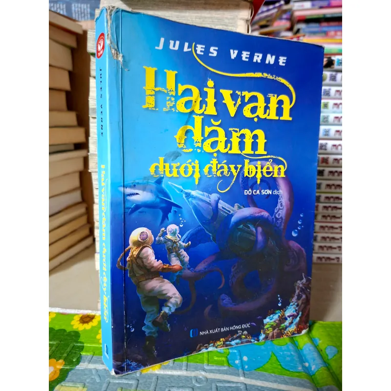 Hai vạn dặm dưới đáy biển 784832
