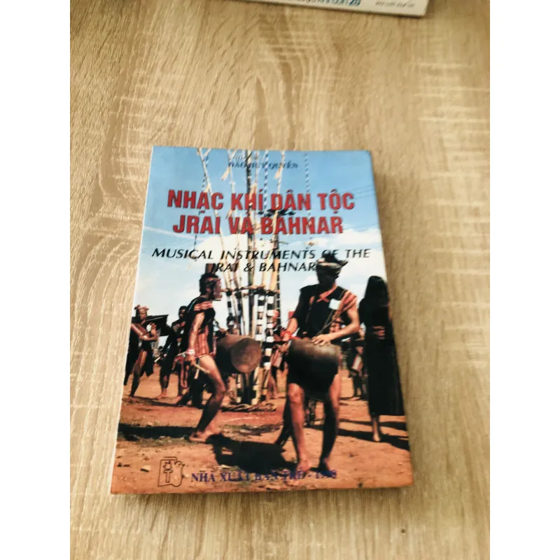 NHẠC KHÍ DÂN TỘC JRAI VÀ BAHNAR 1028171