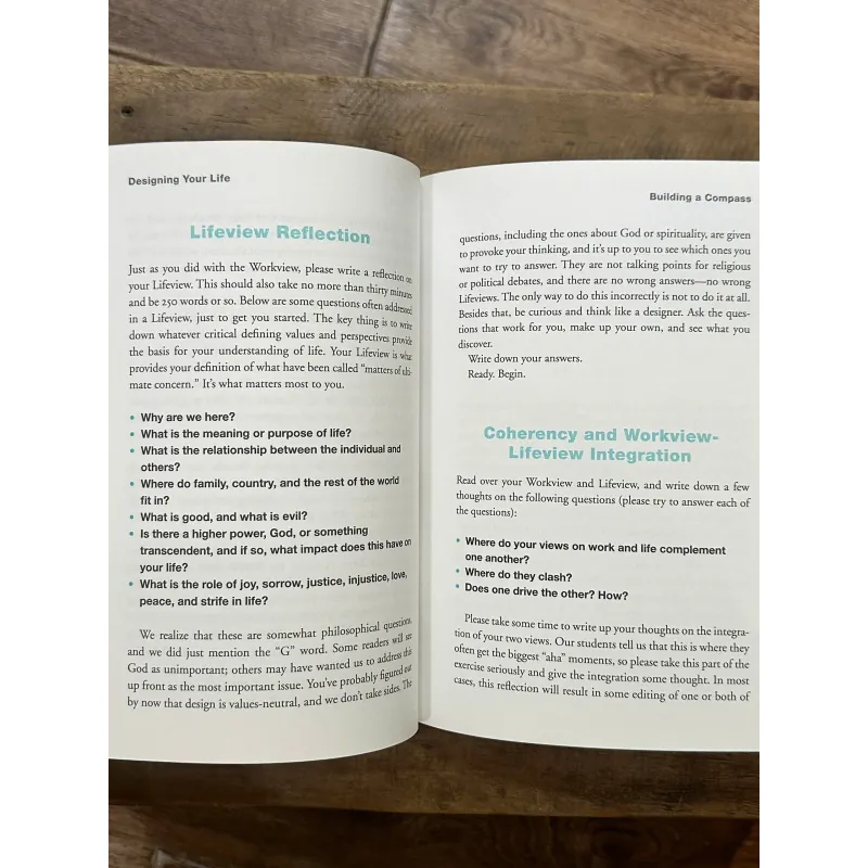 Designing Your Life: Build a Life that Works for You - Bill Burnett, Dave Evans 734947