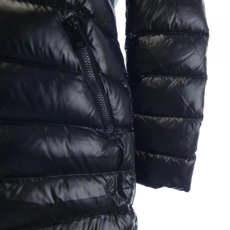 Áo khoác lông vũ MONCLER 639230